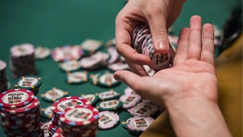 Bí Quyết Cách Bluff Trong Poker Kubet Khiến Bàn Chơi Chao Đảo